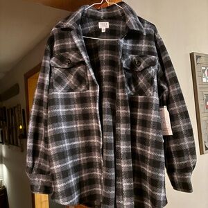 Black and Gray Plaid Shirt